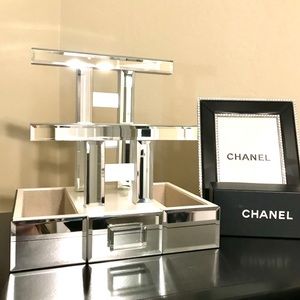 Mirrored jewelry box & tiered display
